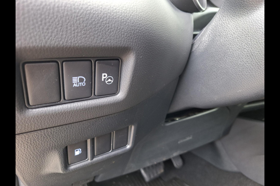 Toyota C-HR 2.0 Hybrid Executive | Leder Stof | Adaptive CC | LED | Camera | Climate | Facelift |