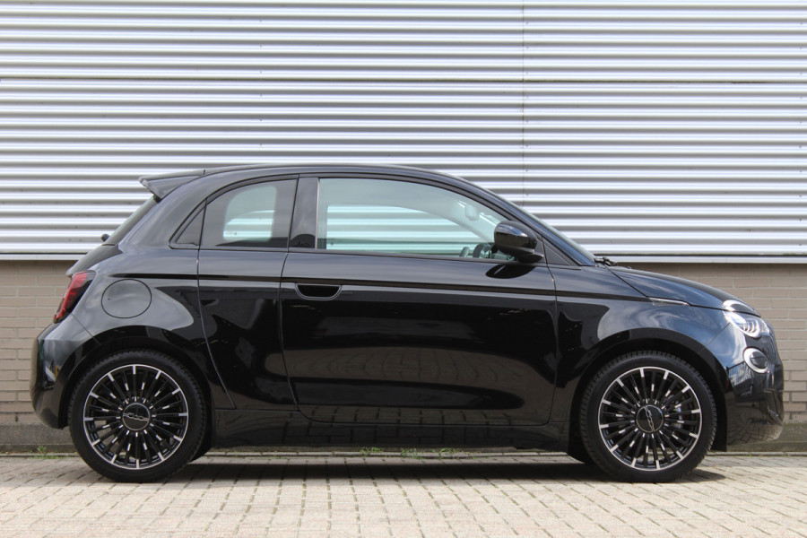 Fiat 500E 3+1 Icon 42 kWh | Navigatie | Camera | Carplay