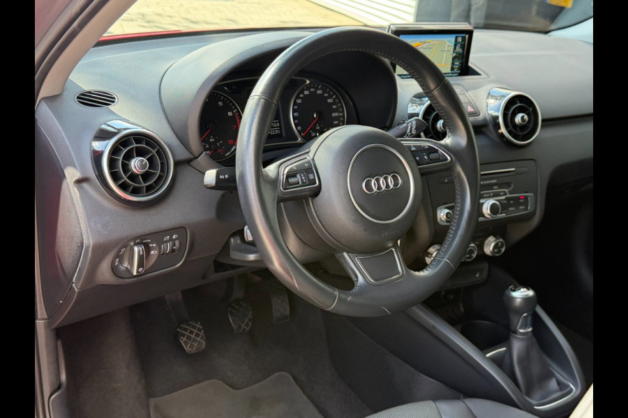 Audi A1 Sportback 1.0 TFSI Sport S-Line - Navigatie I Airco I PDC I Sport velgen I Sport stoel / 1/2 Leer I Dealer onderhouden