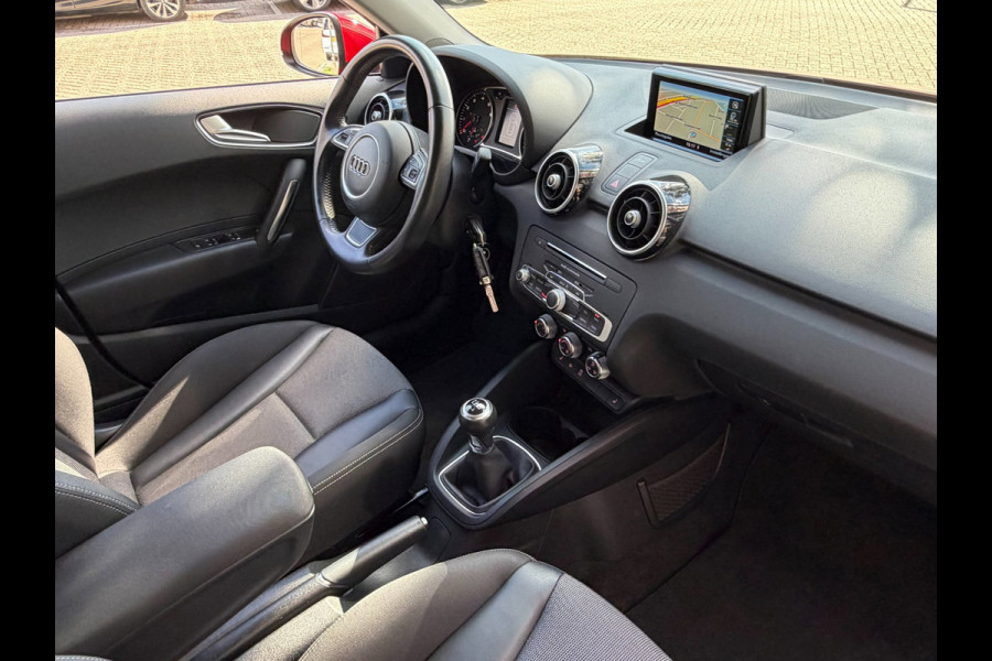 Audi A1 Sportback 1.0 TFSI Sport S-Line - Navigatie I Airco I PDC I Sport velgen I Sport stoel / 1/2 Leer I Dealer onderhouden