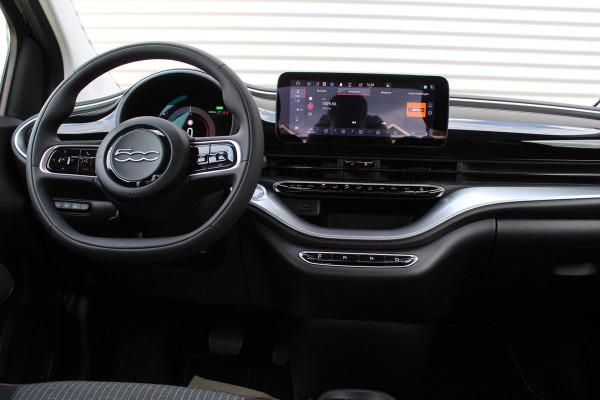 Fiat 500E 3+1 Icon 42 kWh | Navigatie | Camera | Carplay
