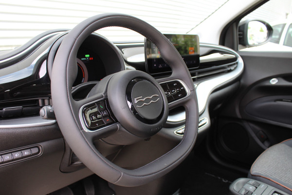 Fiat 500E 3+1 Icon 42 kWh | Navigatie | Camera | Carplay