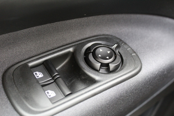 Fiat 500E 3+1 Icon 42 kWh | Navigatie | Camera | Carplay