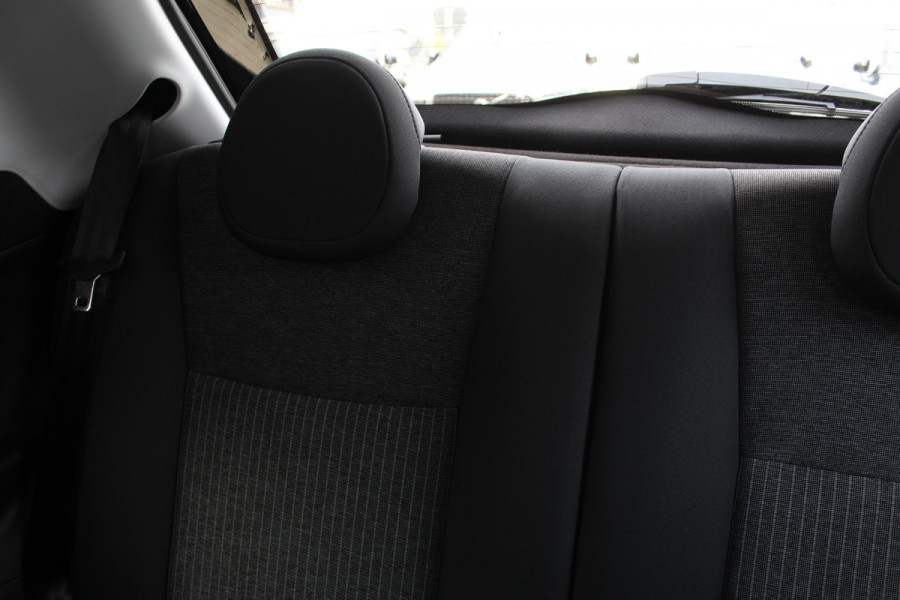 Fiat 500E 3+1 Icon 42 kWh | Navigatie | Camera | Carplay