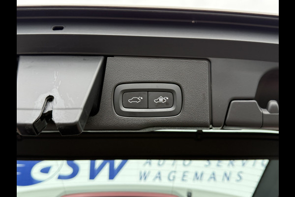 Volvo XC60 2.0 B4 Plus Dark | Pano | Memory | CarPlay | Keyless | 21 inch