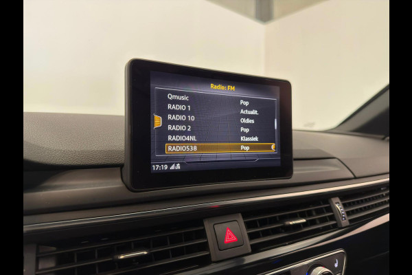 Audi A4 Limousine 1.4 TFSI Sport S-Line Black Edition / NL-auto / Sfeerverlichting