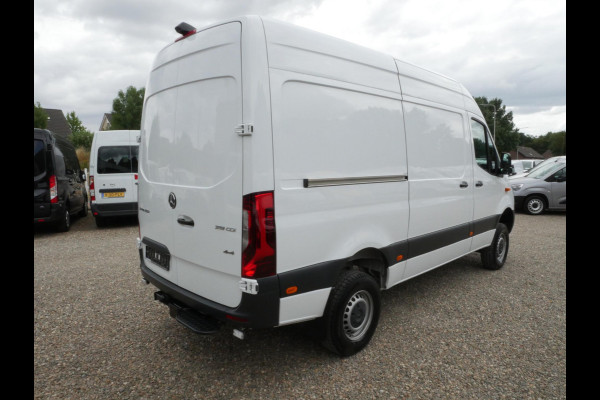 Mercedes-Benz Sprinter 319 CDI 4x4 L2H2 Automaat Airco Cam Nav Haak UNIEK