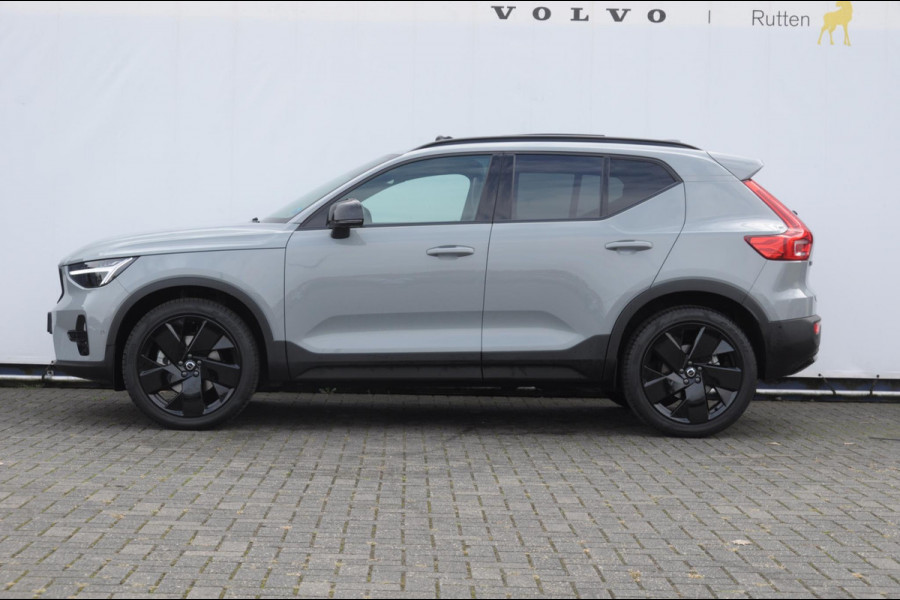 Volvo XC40 B4 211PK Automaat Plus Black Edition / Adaptive cruise control / Trekhaak / Elektrische stoelen / Harman Kardon audio / Pilot assist / BLIS / Stoel en stuur verwarming / Elektrische achterklep / Parkeersensoren met 360 camera / Google infotainment