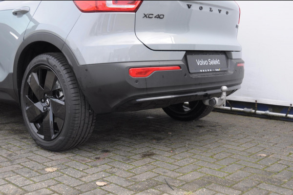 Volvo XC40 B4 211PK Automaat Plus Black Edition / Adaptive cruise control / Trekhaak / Elektrische stoelen / Harman Kardon audio / Pilot assist / BLIS / Stoel en stuur verwarming / Elektrische achterklep / Parkeersensoren met 360 camera / Google infotainment