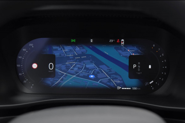 Volvo XC40 B4 211PK Automaat Plus Black Edition / Adaptive cruise control / Trekhaak / Elektrische stoelen / Harman Kardon audio / Pilot assist / BLIS / Stoel en stuur verwarming / Elektrische achterklep / Parkeersensoren met 360 camera / Google infotainment