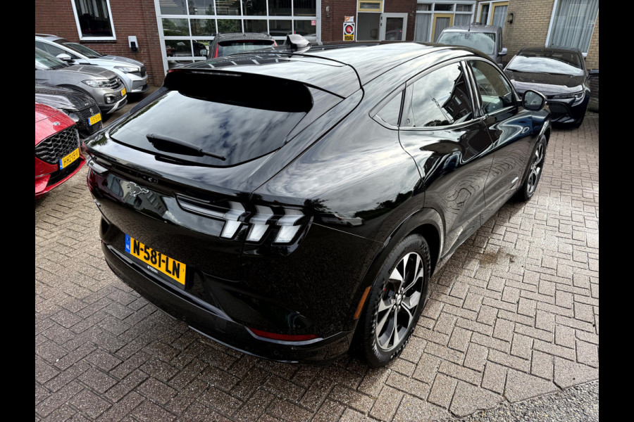 Ford Mustang Mach-E AWD 75 kWh 19''Lmv, 360 camera, Trekhaak, B&O