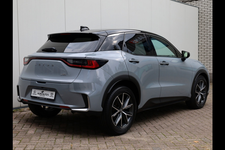 Lexus LBX 1.5 Cool 2WD | Carplay | Memory Seat | Leder/Suede