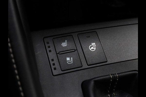 Lexus RC 300h F Sport Premium | Mark Levinson | Carplay | Schuifdak