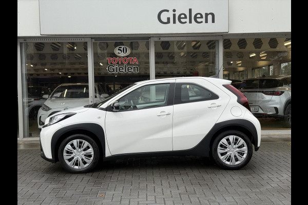 Toyota Aygo X 1.0 VVT-i MT Play | Apple CarPlay/Android auto, Parkeercamera, Adaptive cruise control, Weinig KM