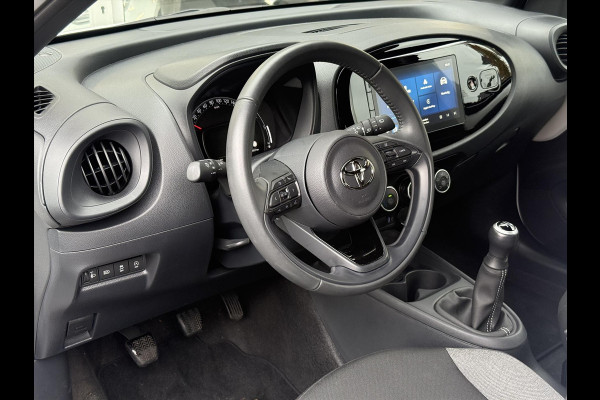 Toyota Aygo X 1.0 VVT-i MT Play | Apple CarPlay/Android auto, Parkeercamera, Adaptive cruise control, Weinig KM