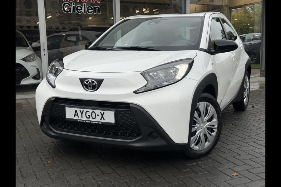 Toyota Aygo X 1.0 VVT-i MT Play | Apple CarPlay/Android auto, Parkeercamera, Adaptive cruise control, Weinig KM