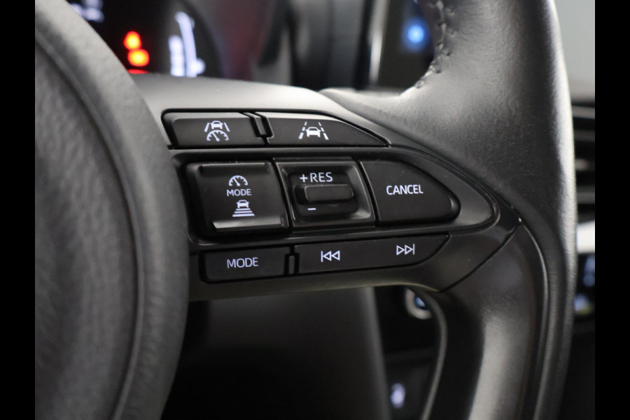 Toyota Yaris Cross 1.5 Hybrid 115 Dynamic Luxury | Stuur- & Stoelverwarming | Parkeersensoren | Adaptieve Cruise Control