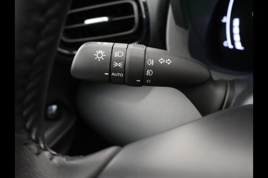 Toyota Yaris Cross 1.5 Hybrid 115 Dynamic Luxury | Stuur- & Stoelverwarming | Parkeersensoren | Adaptieve Cruise Control