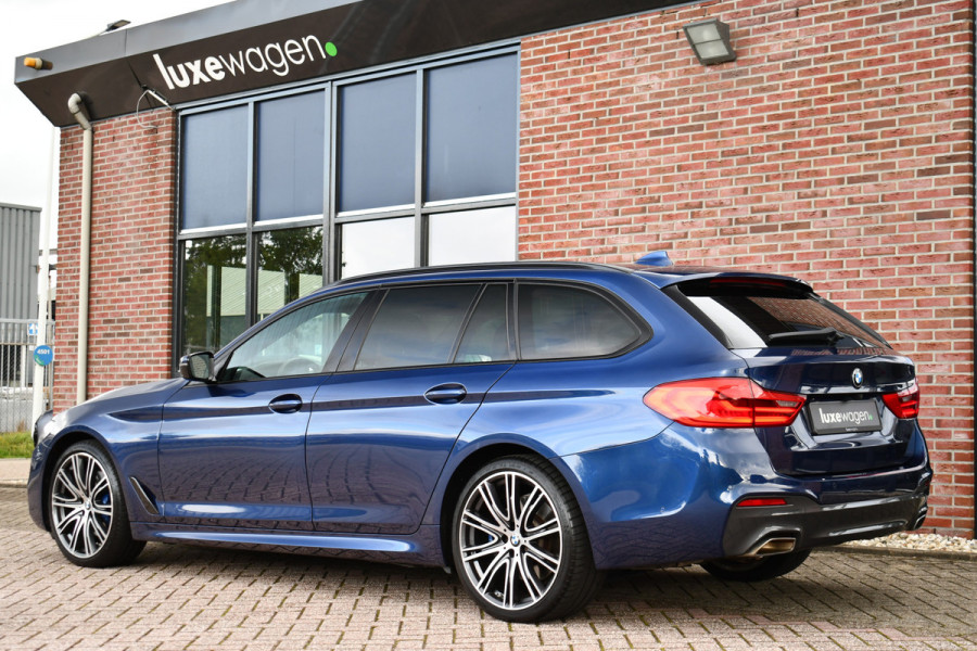 BMW 5 Serie Touring 530i xDrive 252pk M-Sport Pano Nightv ACC HUD 20inch 360