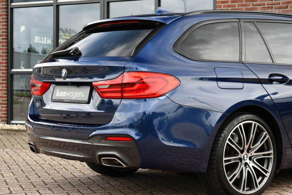 BMW 5 Serie Touring 530i xDrive 252pk M-Sport Pano Nightv ACC HUD 20inch 360