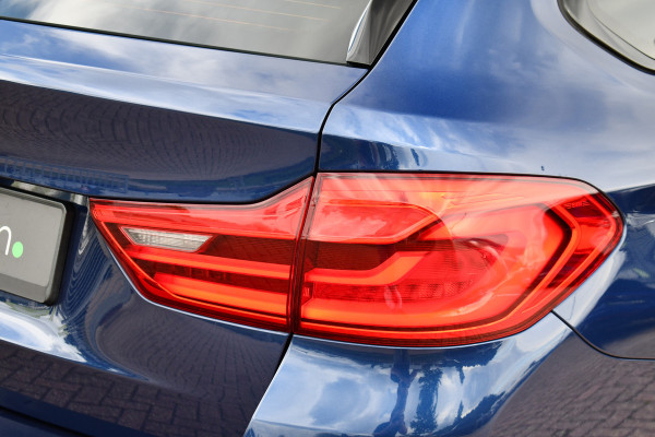BMW 5 Serie Touring 530i xDrive 252pk M-Sport Pano Nightv ACC HUD 20inch 360