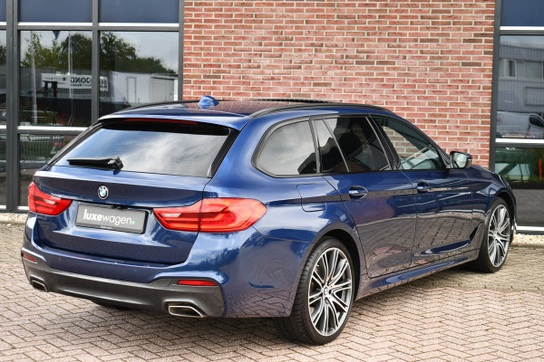 BMW 5 Serie Touring 530i xDrive 252pk M-Sport Pano Nightv ACC HUD 20inch 360