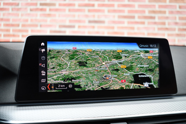 BMW 5 Serie Touring 530i xDrive 252pk M-Sport Pano Nightv ACC HUD 20inch 360