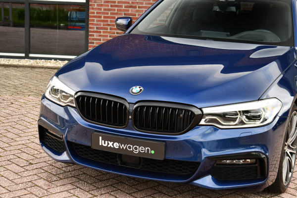 BMW 5 Serie Touring 530i xDrive 252pk M-Sport Pano Nightv ACC HUD 20inch 360