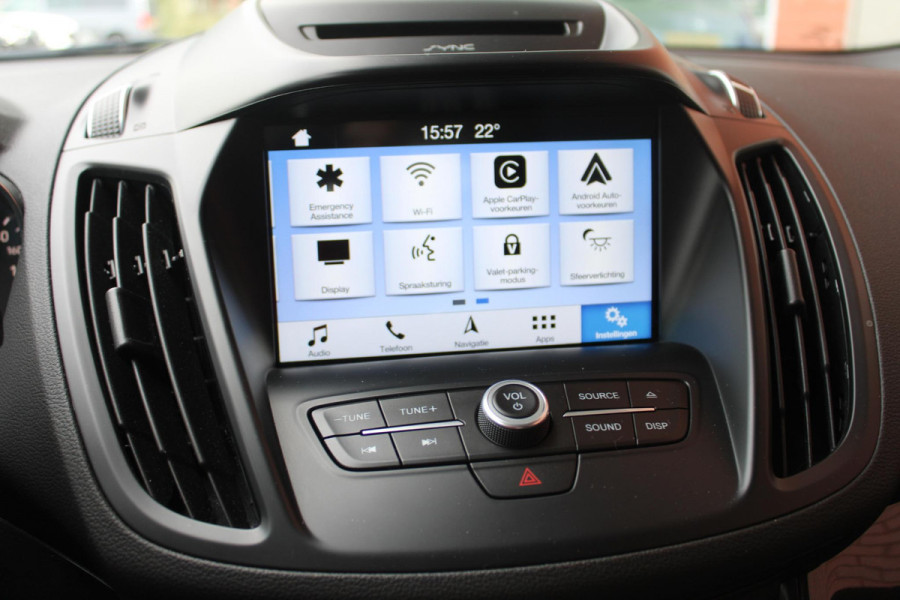 Ford Kuga 1.5 EcoBoost Titanium | Wegklapbare Trekhaak | Stoelverwarming | Cruise Control | Navigatie | Parkeersensoren |