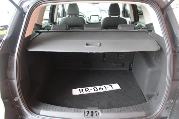 Ford Kuga 1.5 EcoBoost Titanium | Wegklapbare Trekhaak | Stoelverwarming | Cruise Control | Navigatie | Parkeersensoren |