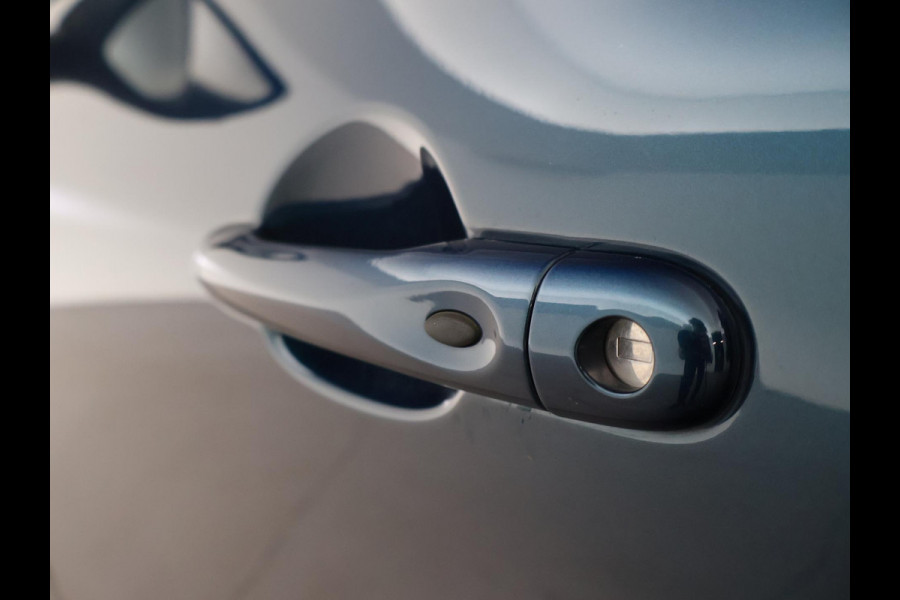 Renault Captur 0.9 TCe EDITION ONE + LEDER | TREKHAAK | CAMERA | STOELVERWARMING | LED | NAVIGATIE