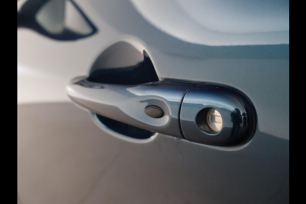 Renault Captur 0.9 TCe EDITION ONE + LEDER | TREKHAAK | CAMERA | STOELVERWARMING | LED | NAVIGATIE