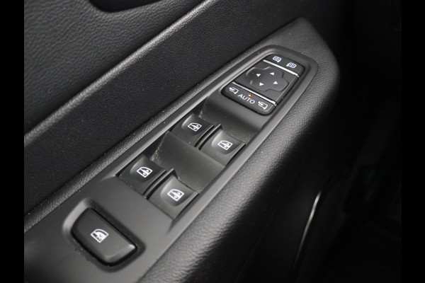 Renault Captur 0.9 TCe EDITION ONE + LEDER | TREKHAAK | CAMERA | STOELVERWARMING | LED | NAVIGATIE