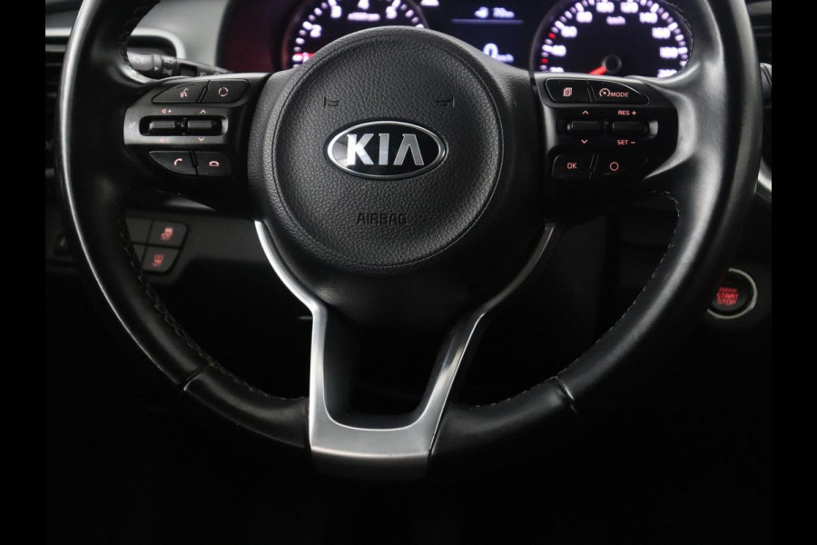 Kia Stonic 1.0 T-GDi DynamicPlusLine | Carplay | Climate control | Cruise control | Camera | Park assist | Full LED | Keyless |
