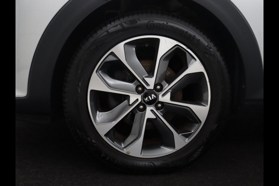 Kia Stonic 1.0 T-GDi DynamicPlusLine | Carplay | Climate control | Cruise control | Camera | Park assist | Full LED | Keyless |