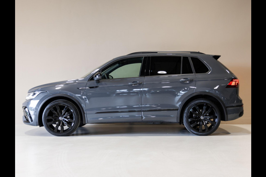 Volkswagen Tiguan 1.5 TSI R-Line Business+ / 150pk / NAP / Panorama dak / Stoelverwarming / Voorruit verwarming /