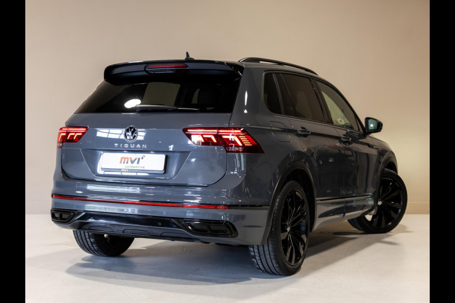 Volkswagen Tiguan 1.5 TSI R-Line Business+ / 150pk / NAP / Panorama dak / Stoelverwarming / Voorruit verwarming /
