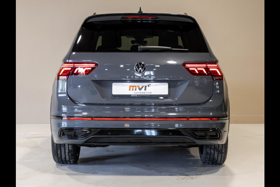 Volkswagen Tiguan 1.5 TSI R-Line Business+ / 150pk / NAP / Panorama dak / Stoelverwarming / Voorruit verwarming /
