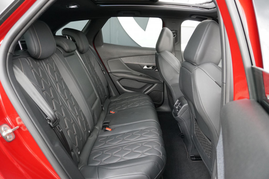 Peugeot 3008 1.6 PureTech GT Line 181PK AUT. + PANORAMA / LEDER / DODEHOEK / CAMERA /