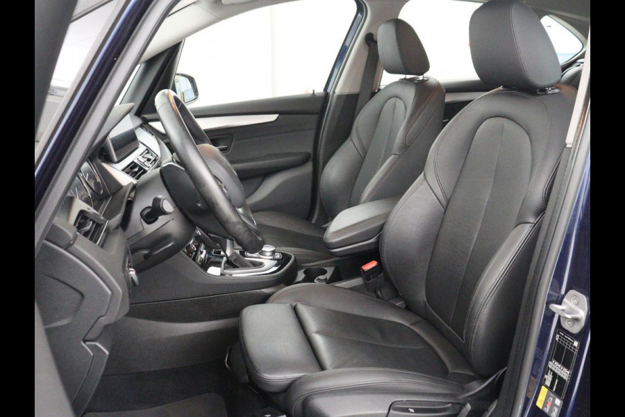 BMW 2 Serie Active Tourer 225xe iPerformance eDrive Edition | SOH 86,9% | Leder | Stoelverwarming | Cruise control | Carplay | Climate control | Park assist | Head-up