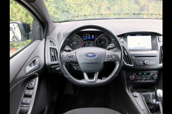 Ford FOCUS Wagon 1.5 ST-Line * Navi * Cruise * Carplay *