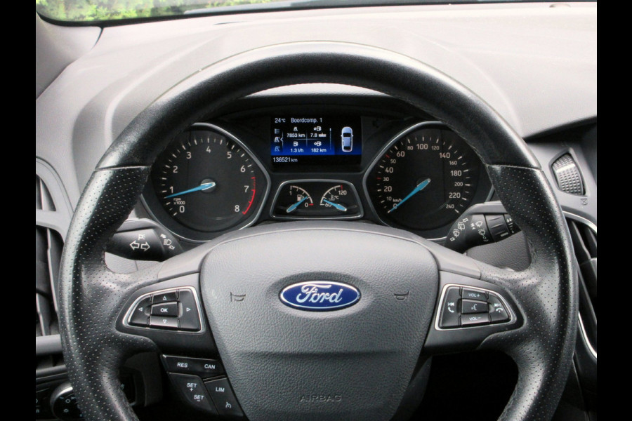 Ford FOCUS Wagon 1.5 ST-Line * Navi * Cruise * Carplay *