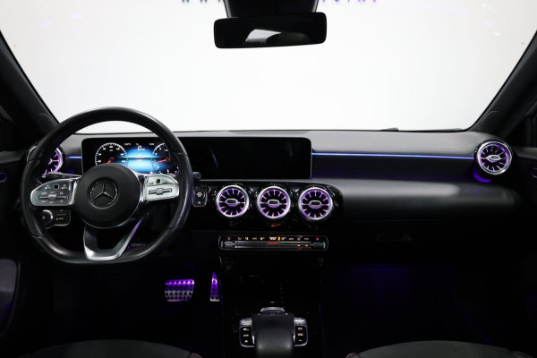 Mercedes-Benz A-Klasse 250 AMG Line LED/SFEER/PANO/HALF LEER+S.VERWARMING/19" LMV/PDC/CRUISE/ECC/12 MND GARANTIE!