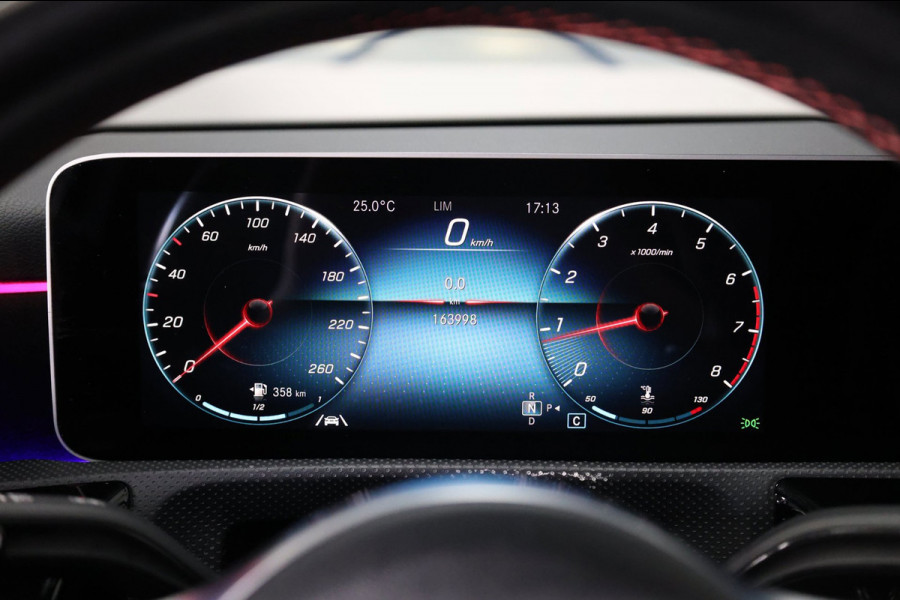 Mercedes-Benz A-Klasse 250 AMG Line LED/SFEER/PANO/HALF LEER+S.VERWARMING/19" LMV/PDC/CRUISE/ECC/12 MND GARANTIE!