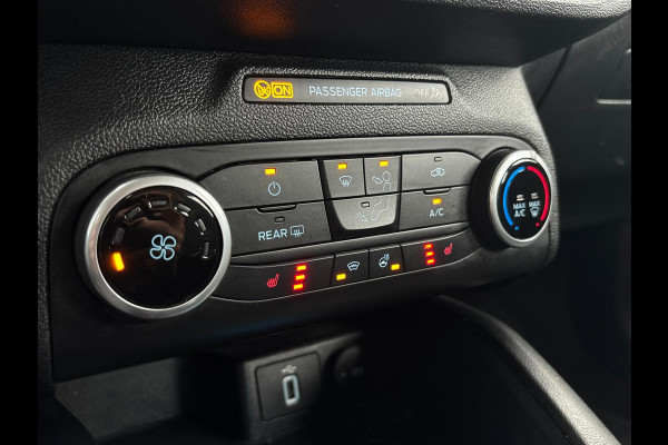 Ford FOCUS Wagon 1.0 EcoBoost Active Business | Stoel & Stuurverwarming | Apple Carplay | Parkeersensoren | Lane Assist