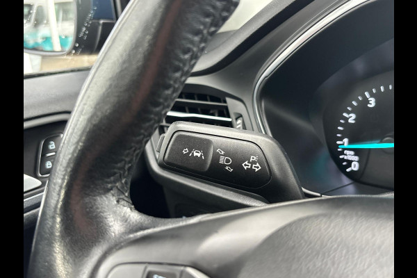 Ford FOCUS Wagon 1.0 EcoBoost Active Business | Stoel & Stuurverwarming | Apple Carplay | Parkeersensoren | Lane Assist