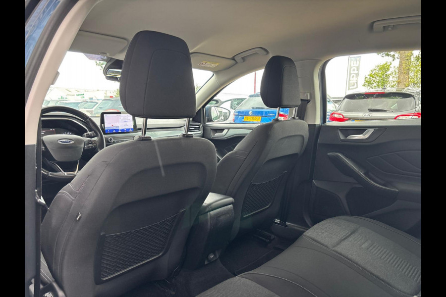 Ford FOCUS Wagon 1.0 EcoBoost Active Business | Stoel & Stuurverwarming | Apple Carplay | Parkeersensoren | Lane Assist