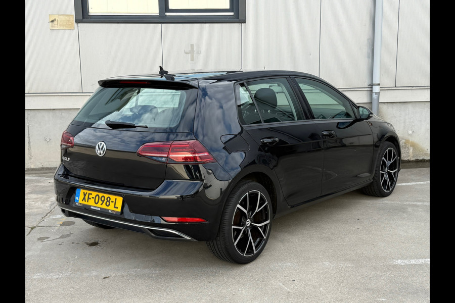 Volkswagen Golf 1.0 TSI Comfortline / NAP / LED / Navigatie / Alcantara / LM Velgen / Inruil mog.