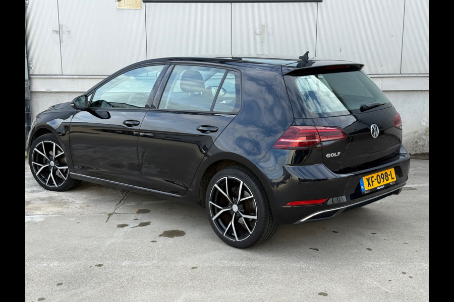 Volkswagen Golf 1.0 TSI Comfortline / NAP / LED / Navigatie / Alcantara / LM Velgen / Inruil mog.