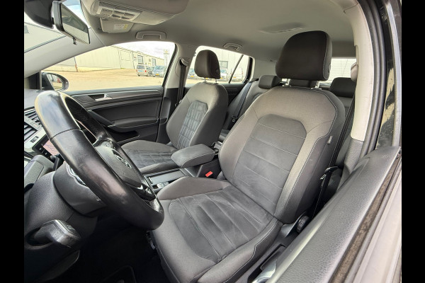 Volkswagen Golf 1.0 TSI Comfortline / NAP / LED / Navigatie / Alcantara / LM Velgen / Inruil mog.
